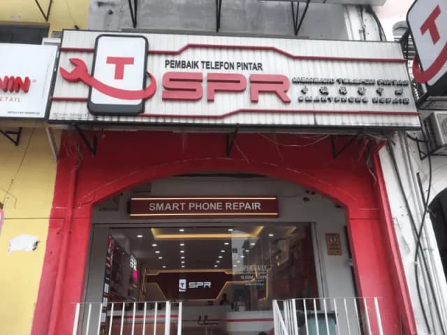 SPR Taipan USJ outlet